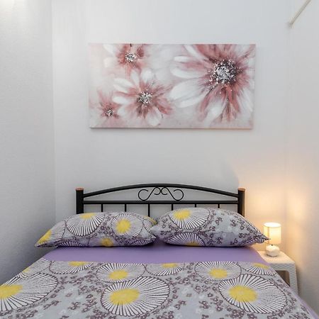 Apartment Leo Трогір Екстер'єр фото