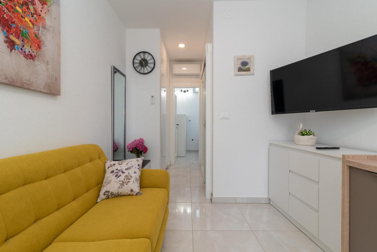 Apartment Leo Трогір Екстер'єр фото