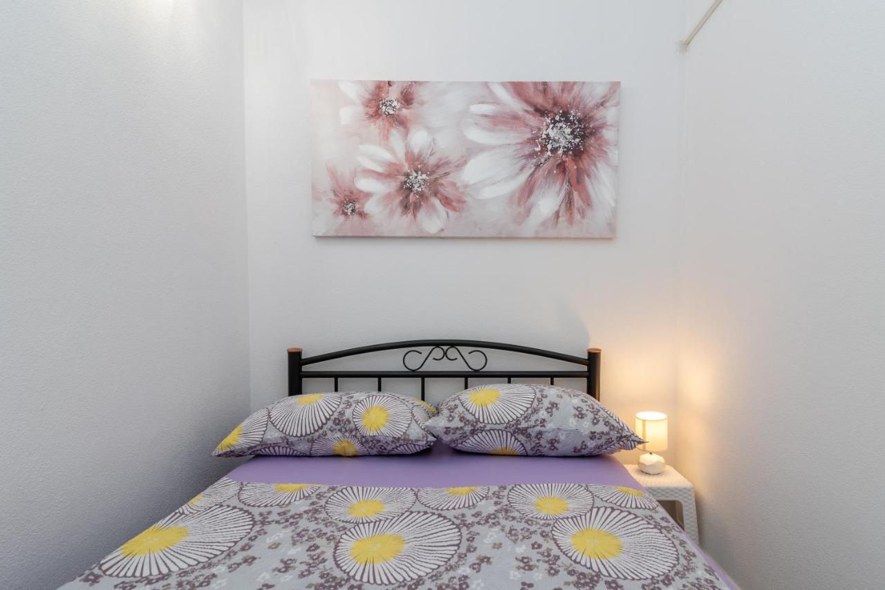 Apartment Leo Трогір Екстер'єр фото